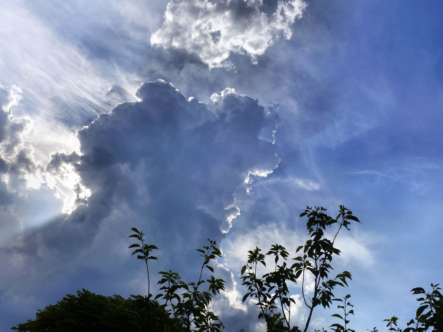 Aufziehende Gewitterwolken