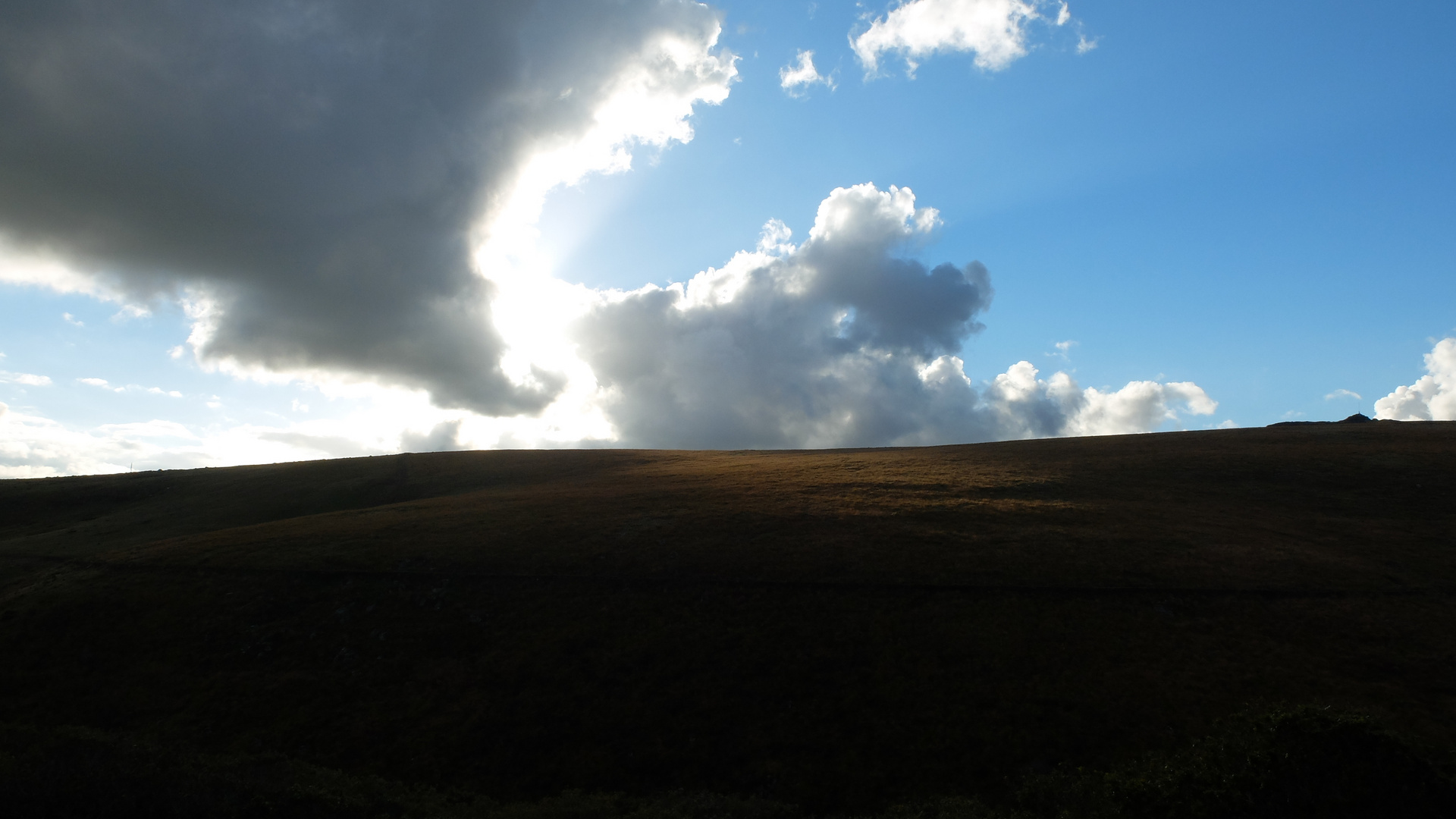 aufziehende Wolken