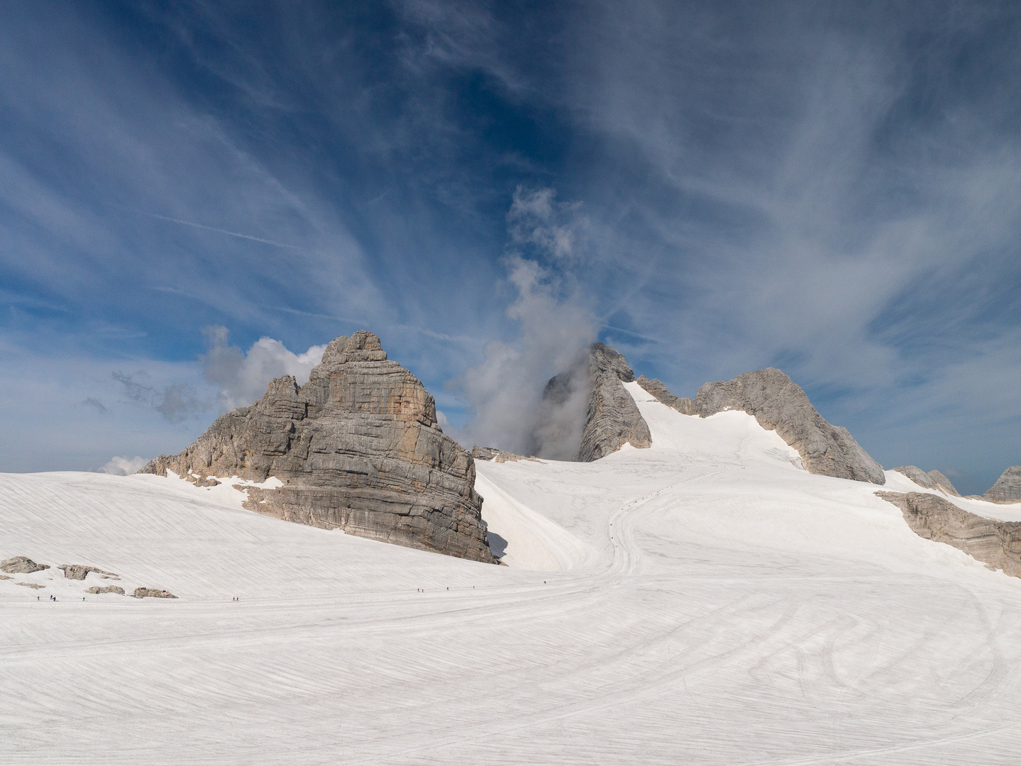 Aufziehende Wolken - Blick zum Hohen Dachstein