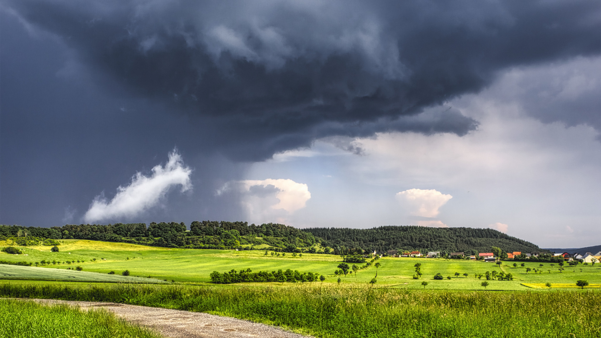 Aufziehendes Gewitter