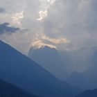 Aufziehendes Gewitter hinter Ramsau / Berchtesgaden