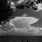 Aufziehendes Gewitter über dem Bolsena See