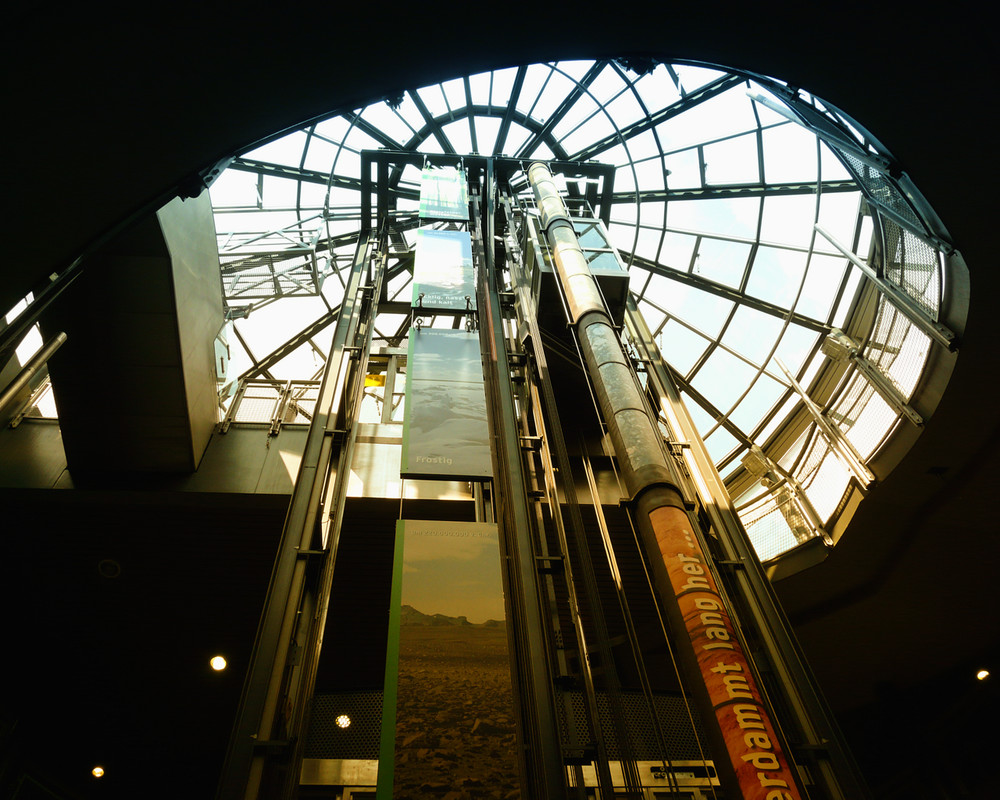 Aufzug eines U-Bahntunnels in Bielefeld