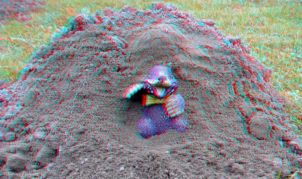 ,,Aug' in Aug' mit dem ,Feind'!'' in 3D (Rot/Cyan)