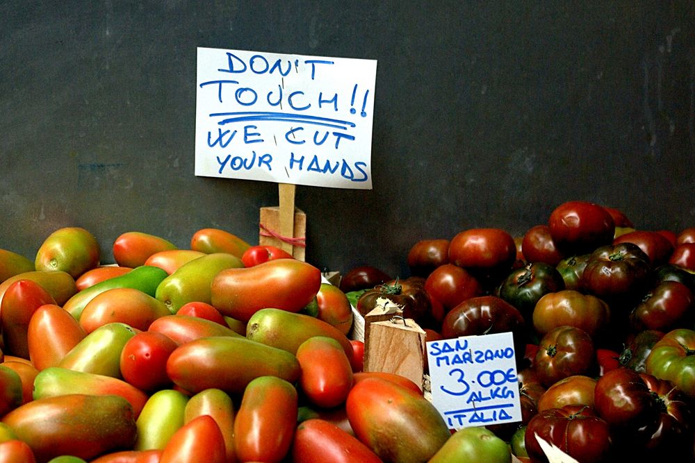 Auge um Auge, Hand um Tomate