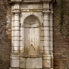 Augsburg, der Venezianische Muschelbrunnen an der Schwedenstiege