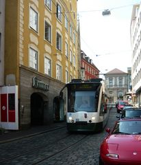 Augsburg: Die Straßenbahnlinie 1 am Perlachberg