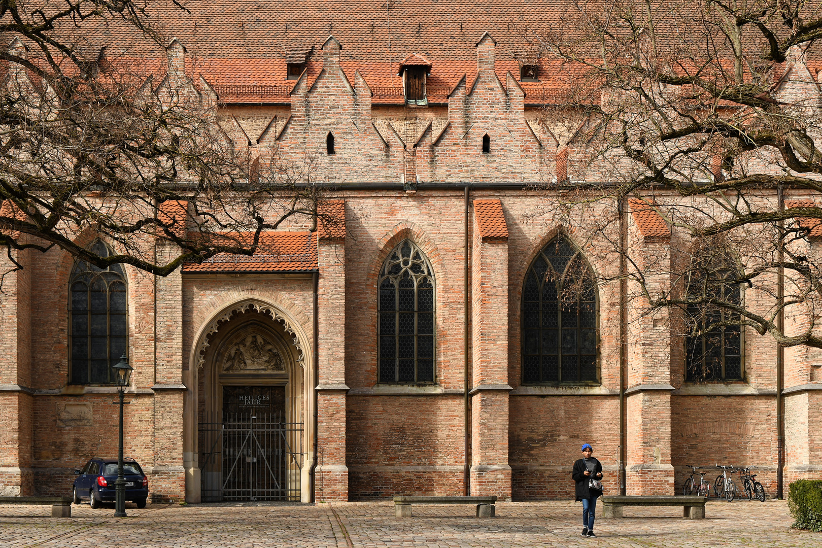 Augsburger Dom Südseite, Bronzetür von Max Faller