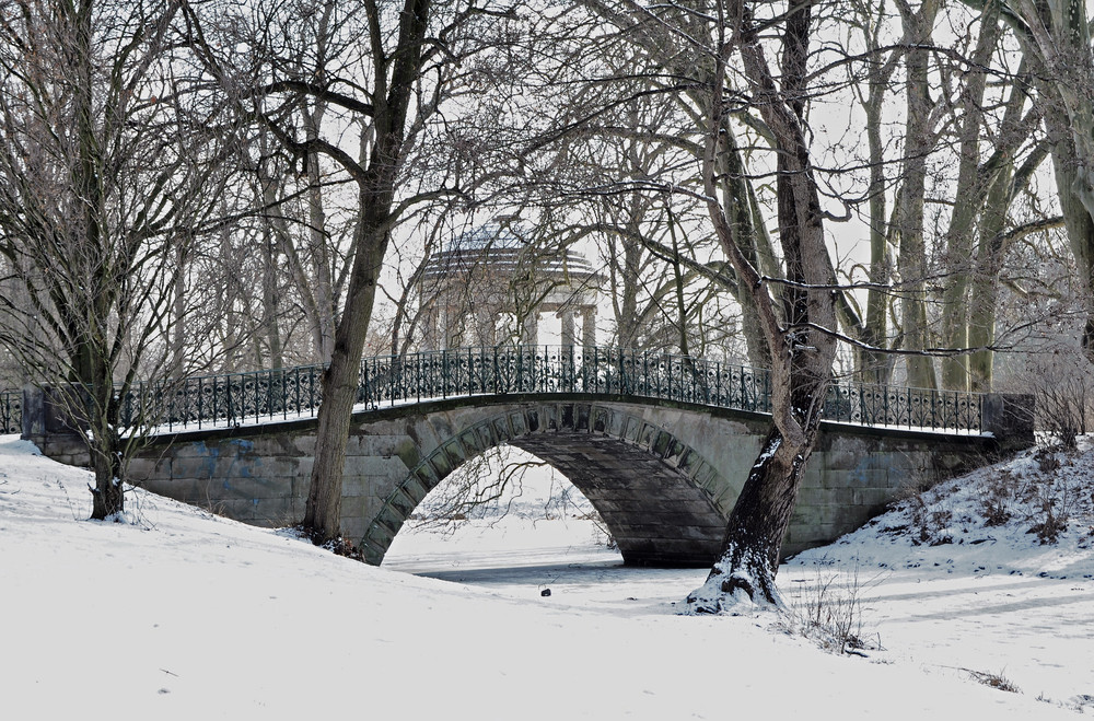 Augusten Brücke (Hofbaumeister Laves 1840) im Georgengarten Hannover