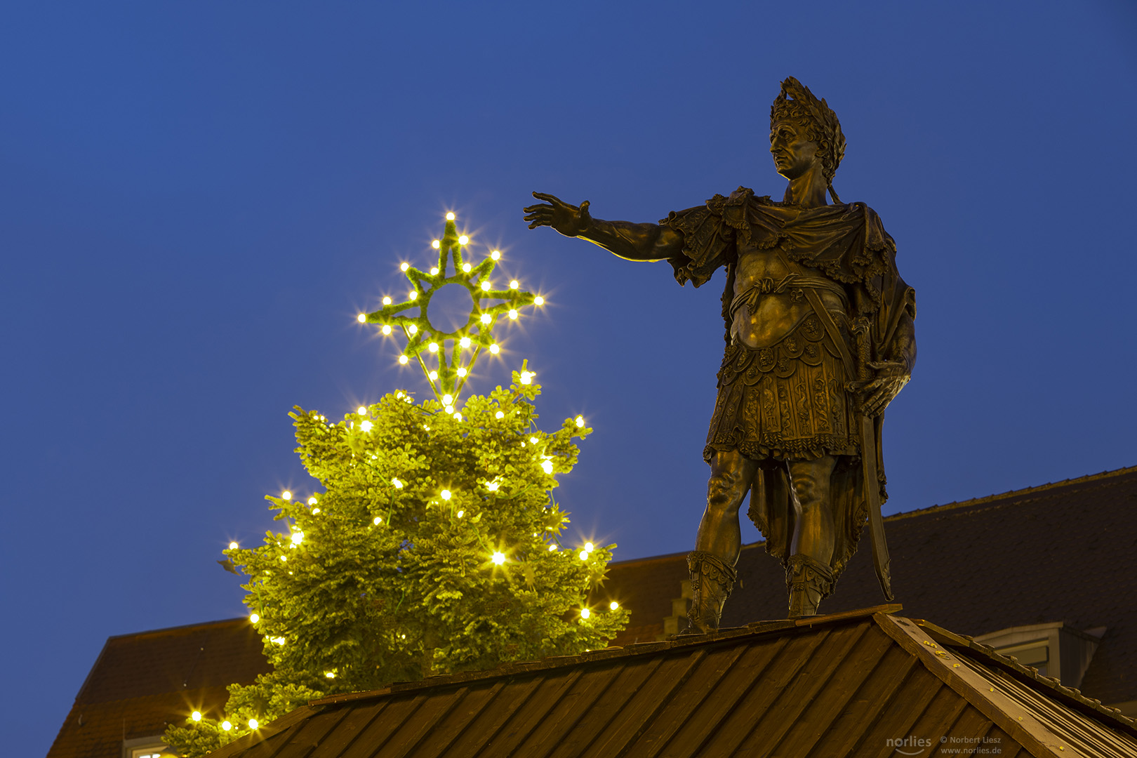 Augustus greift nach der Spitze