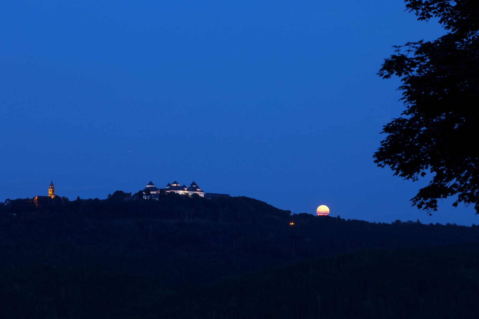 Augustusburg bei Vollmond