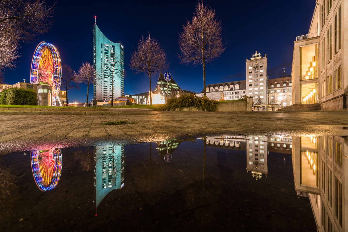 Augustusplatz im Spiegel