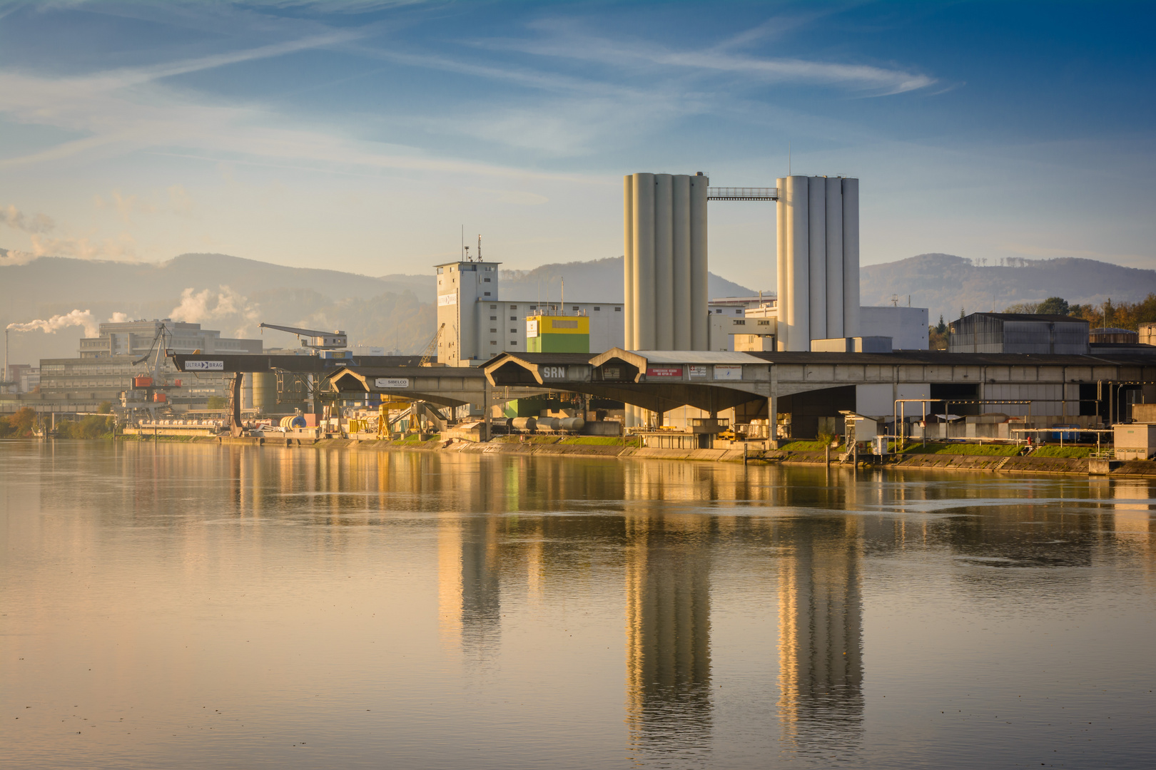 Auhafen Muttenz am Morgen