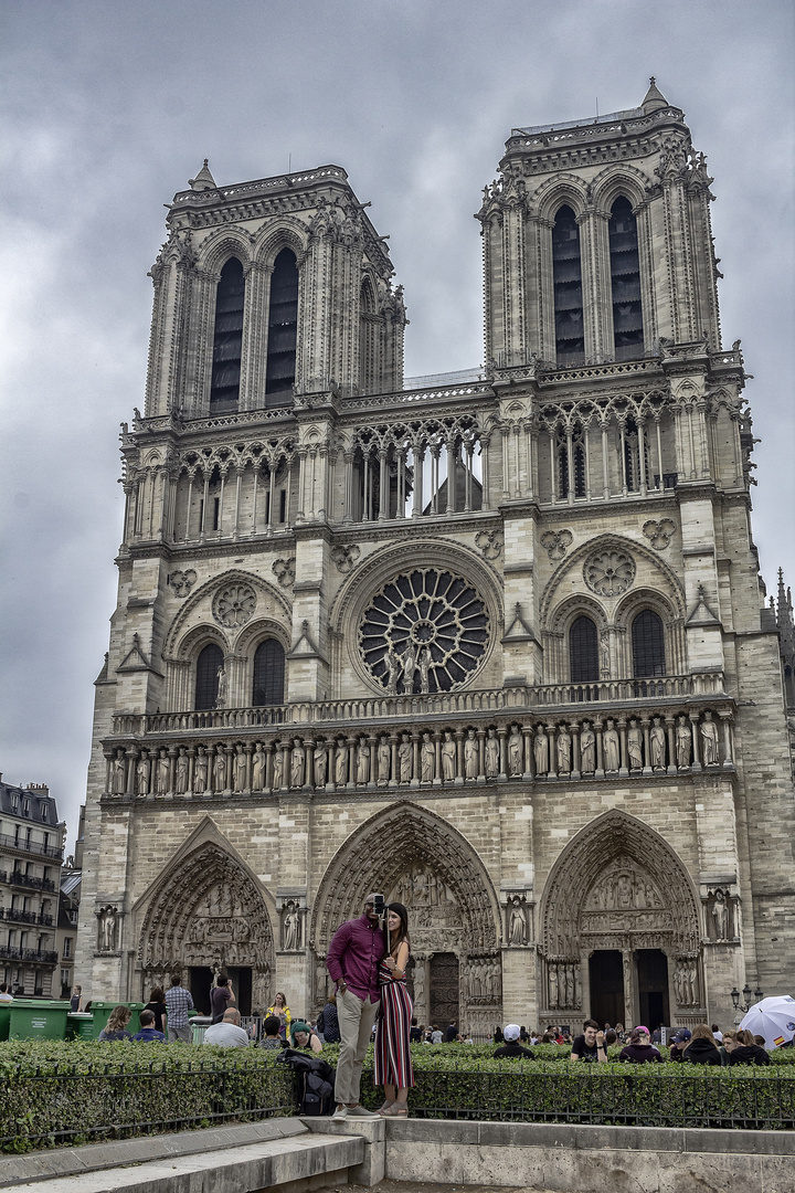 ¡Aujourd'hui tout est Notre-Dame!