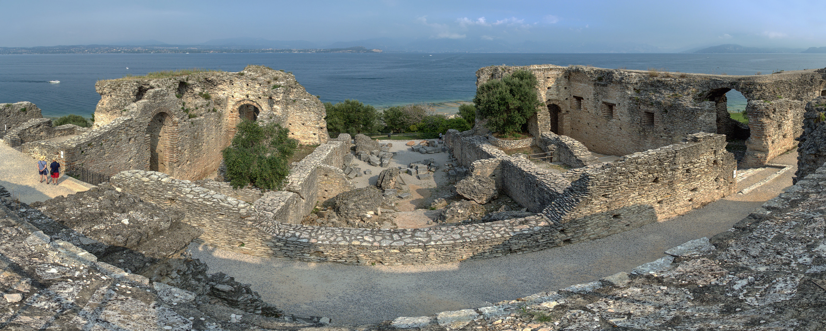 Aula dei Giganti - Grotte di Catullo