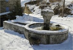 * auprès de la fontaine *