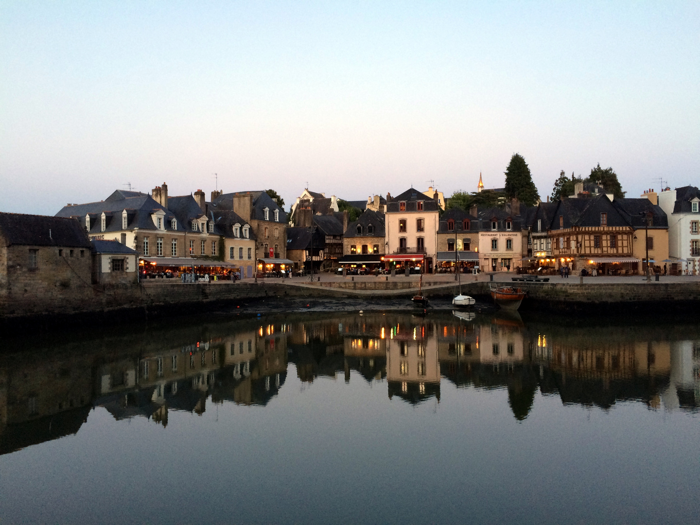 Auray am Abend