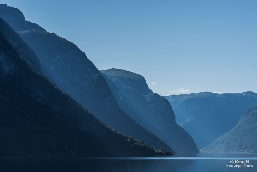 Aurlandsfjord am Morgen