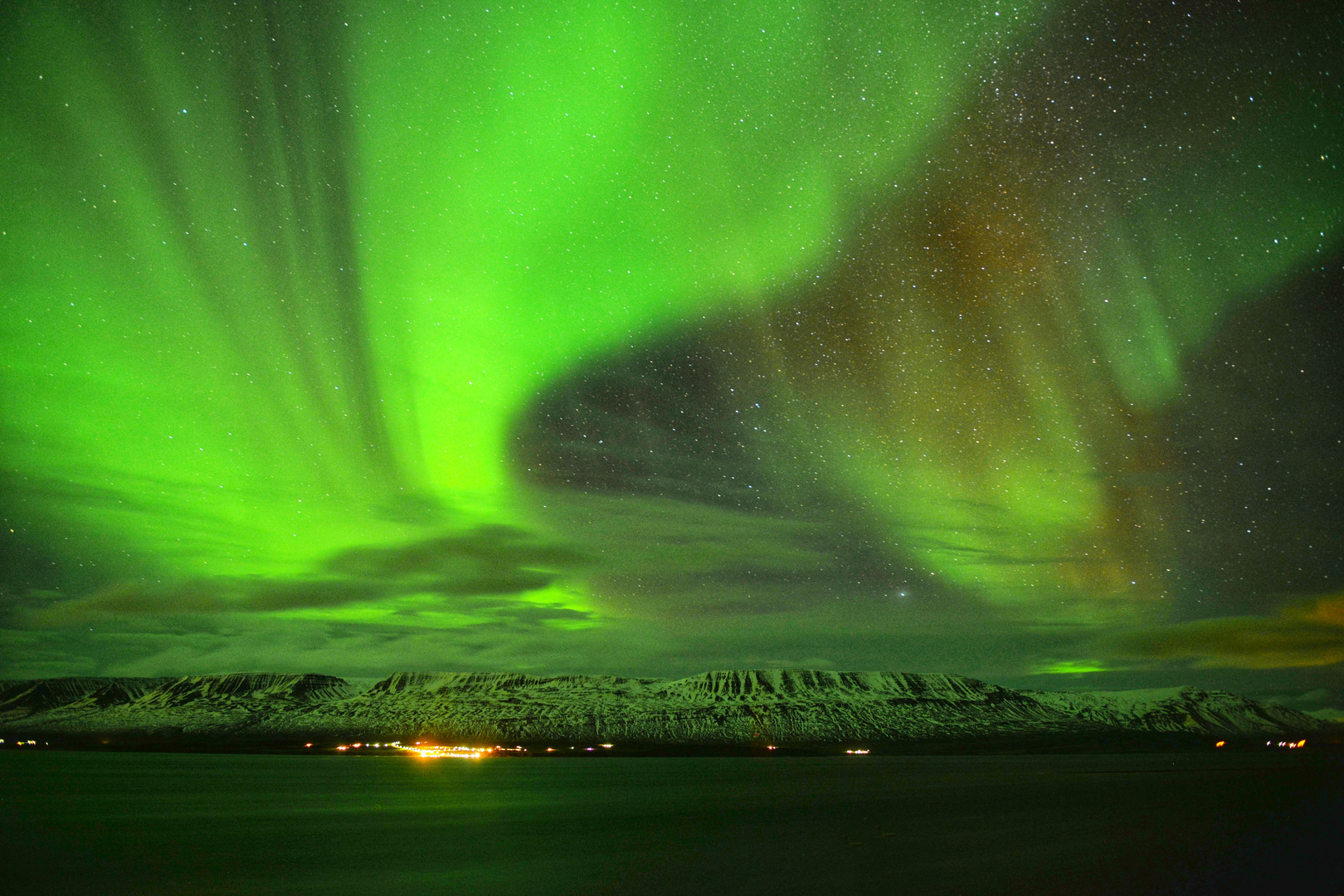 Aurora Borealis am Eyjafjörður, Island