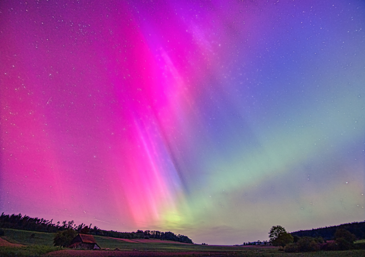 Aurora Borealis am Himmel über Nordhessen.