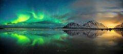 Aurora Borealis Nordlichter über dem Skagsanden beach in Flakstad auf den Lofoten in Norwegen!