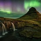 Aurora Borealis über Kirkjufellsfoss