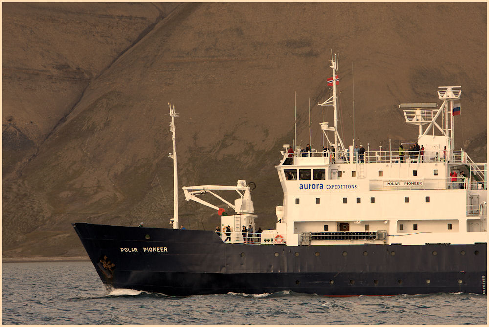 aurora EXPEDITIONS