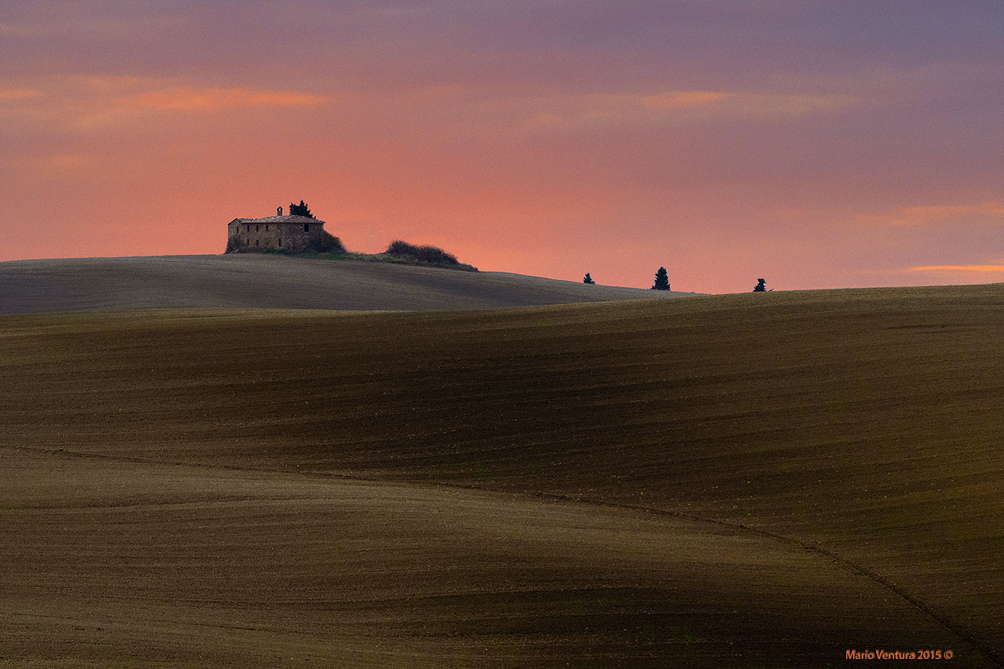 Aurora in Val d'Orcia