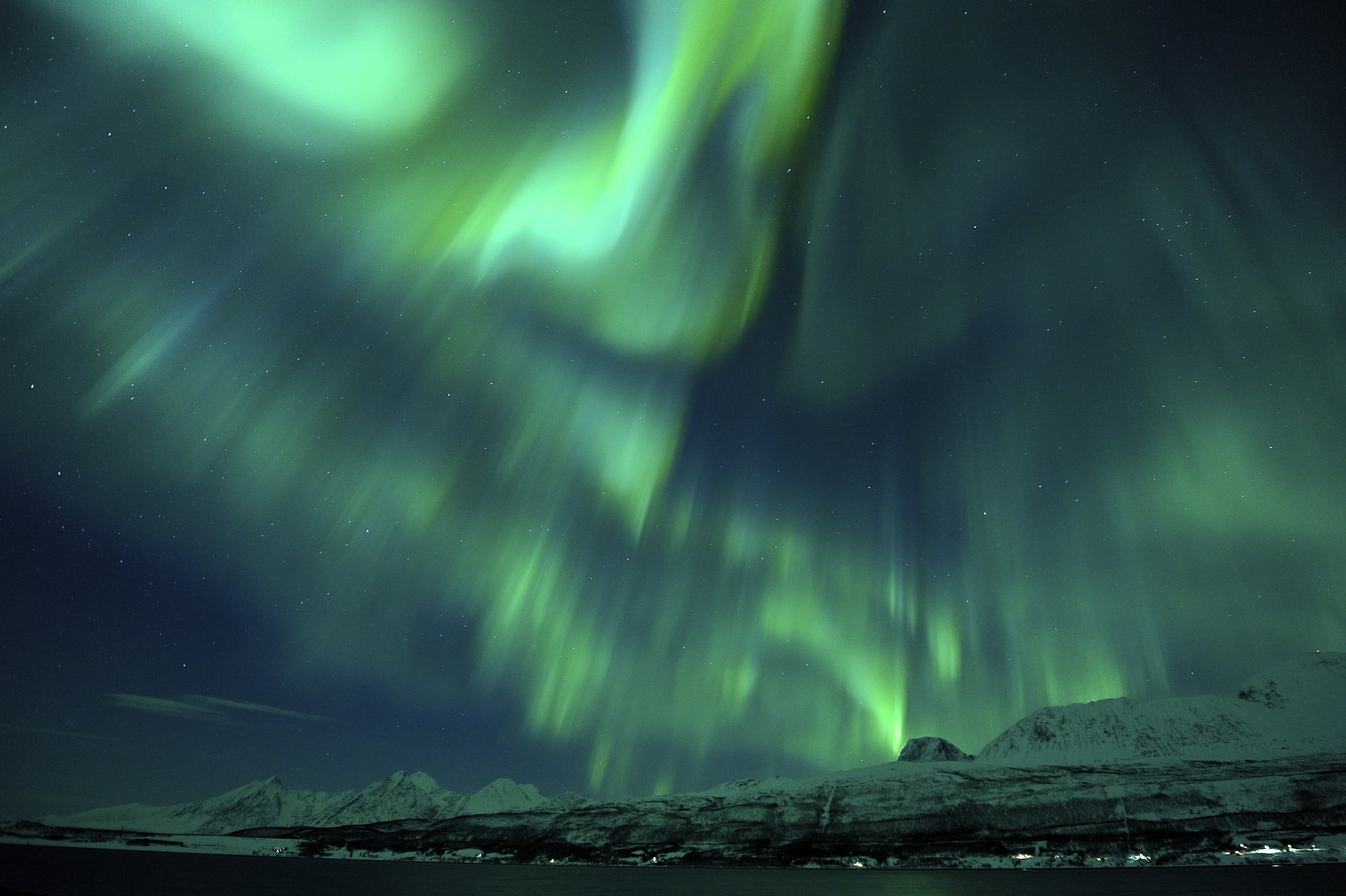 Aurora über Lyngenalpen