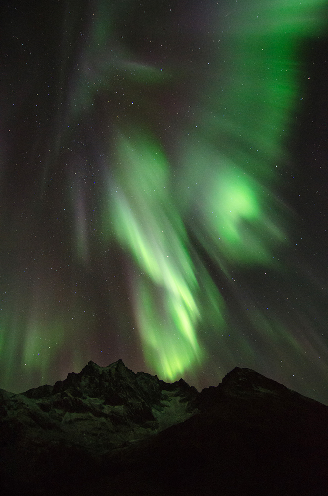 Aurora über Mefjordvaer