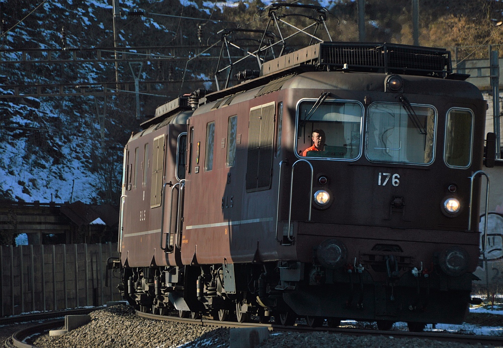 Aus dem Bözbergtunnel III