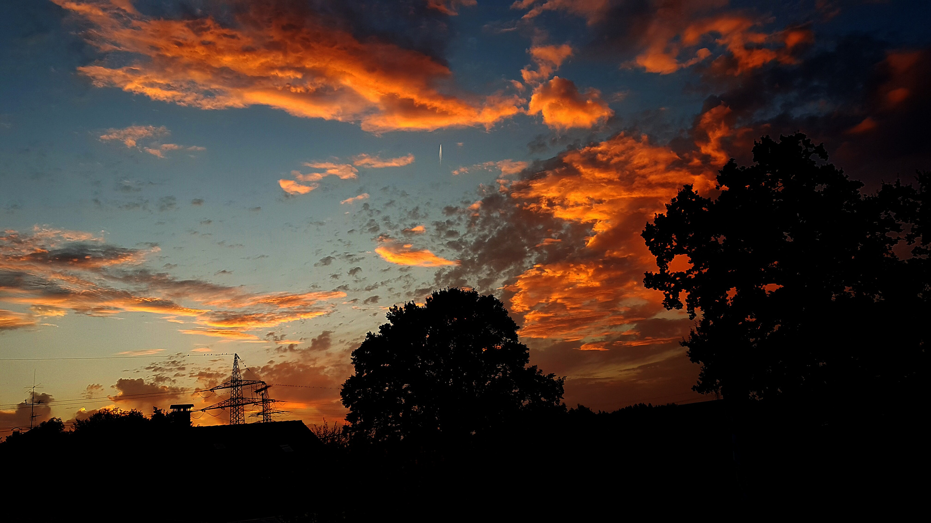 aus dem Dachfenster, 25.8.2022, 20.09 h