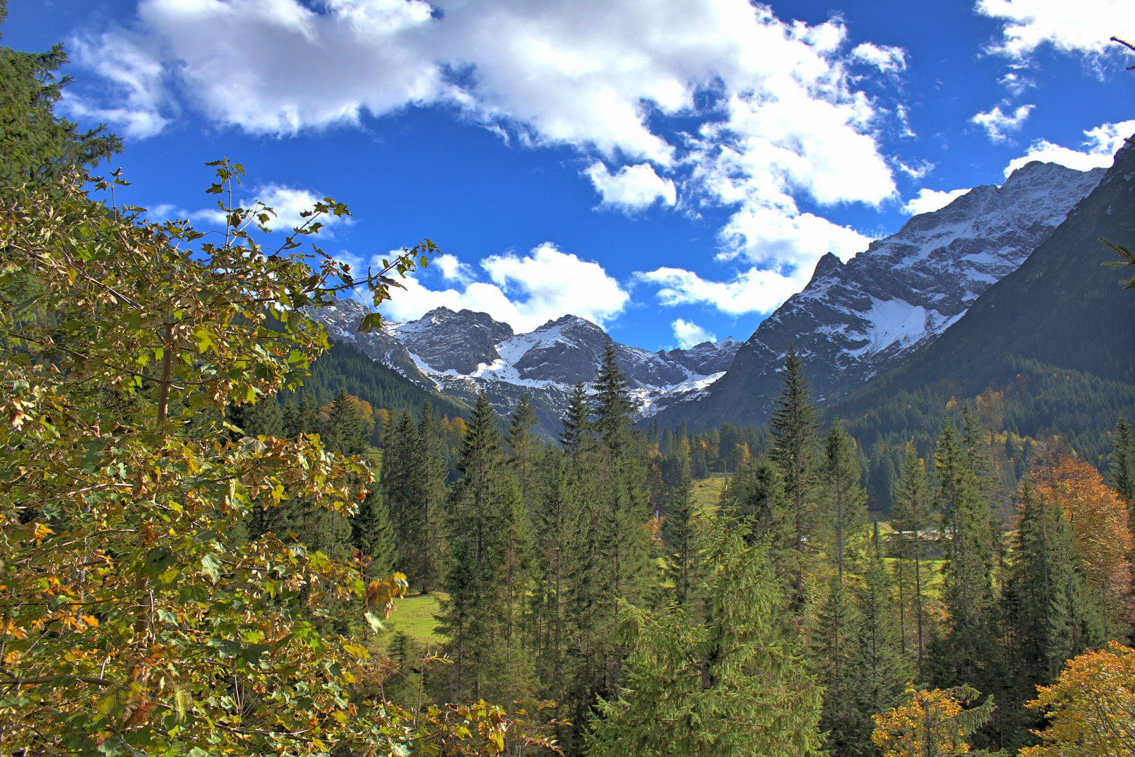 Aus dem Kleinwalsertal über Höfle in die Berge