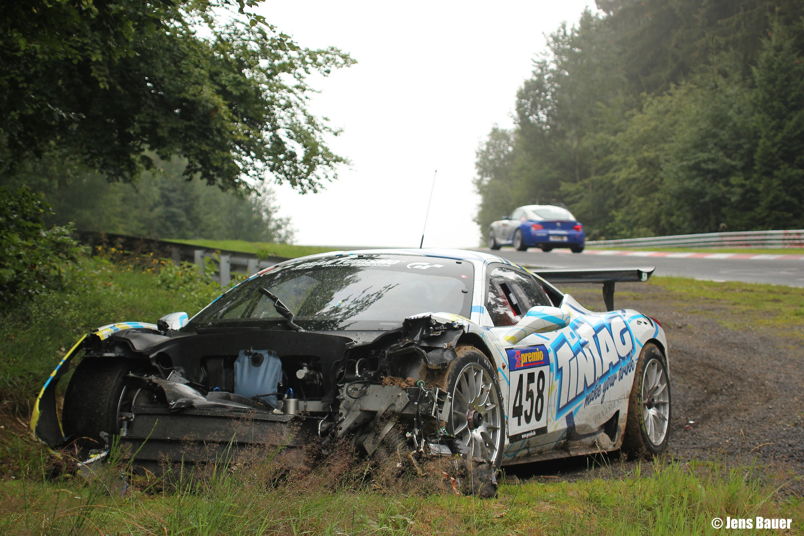 " Aus dem Rennen " VLN 6/2012