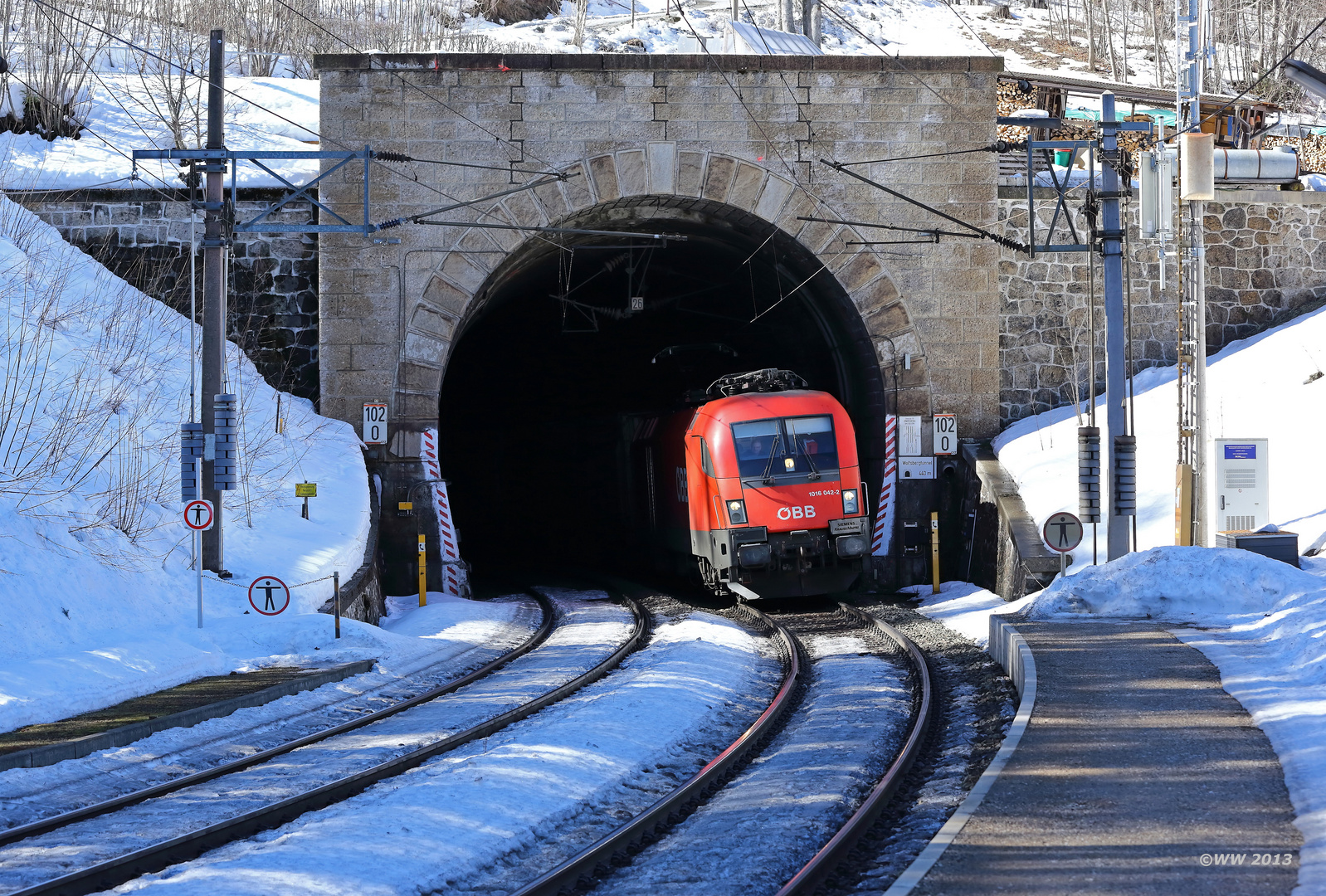 'Aus dem Wolfsbergtunnel....'