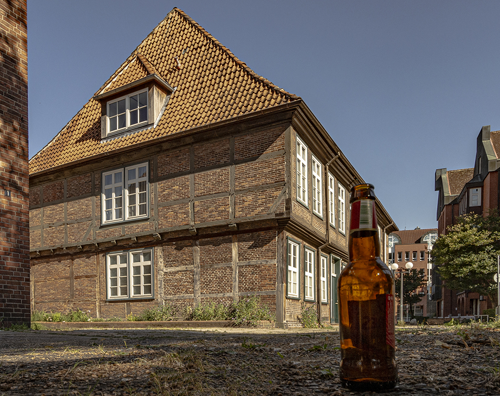 Aus der Flaschenperspektive (Streetfotografie ohne Menschen)