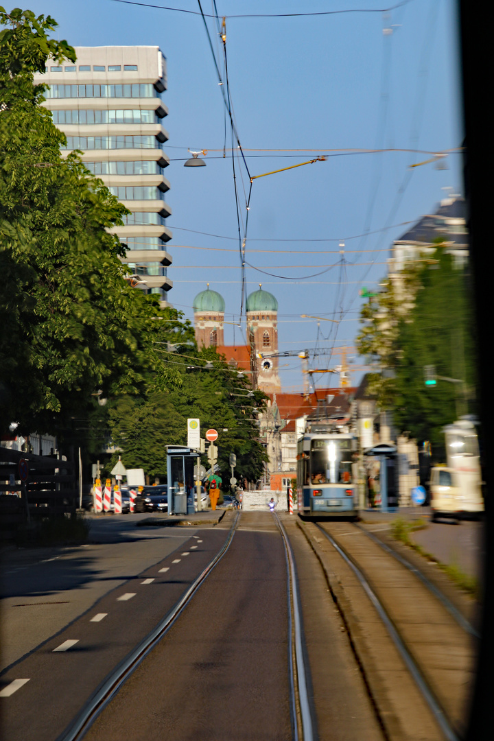 aus der Tram