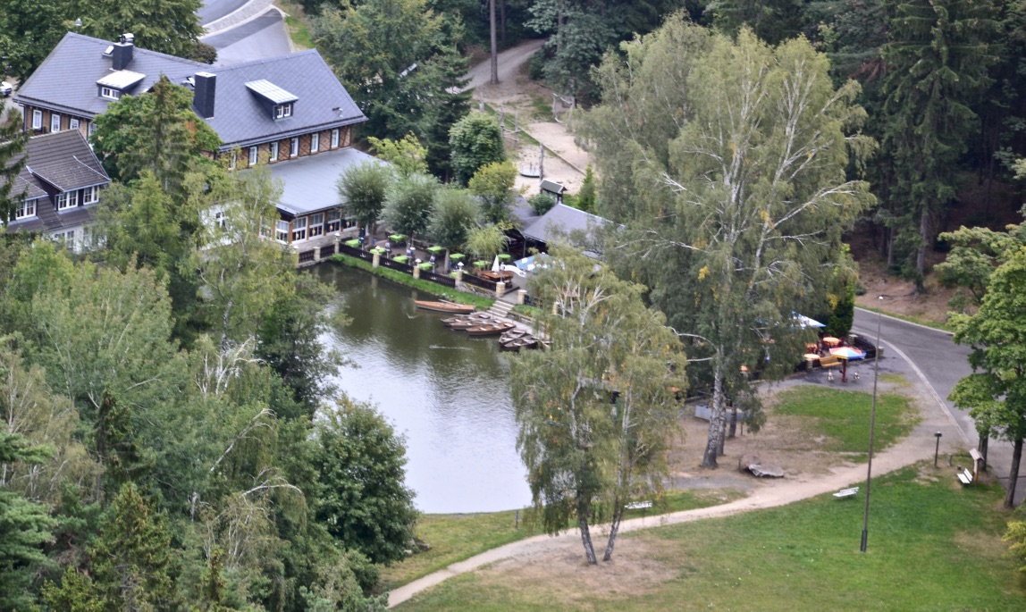 Ausblick (2) vom Nonnenfelsen …