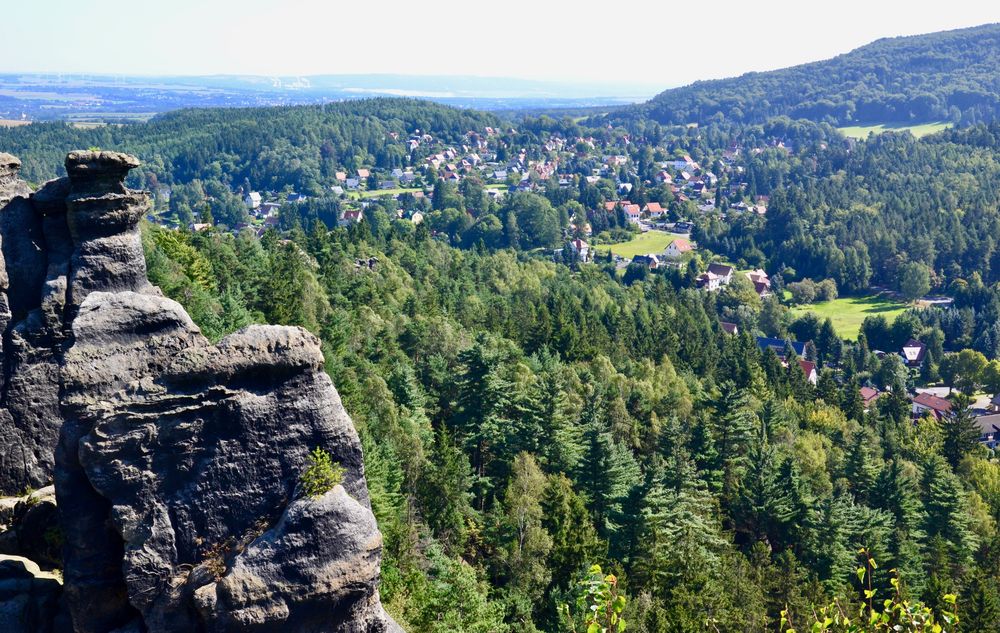 Ausblick (2) vom Nonnenfelsen…