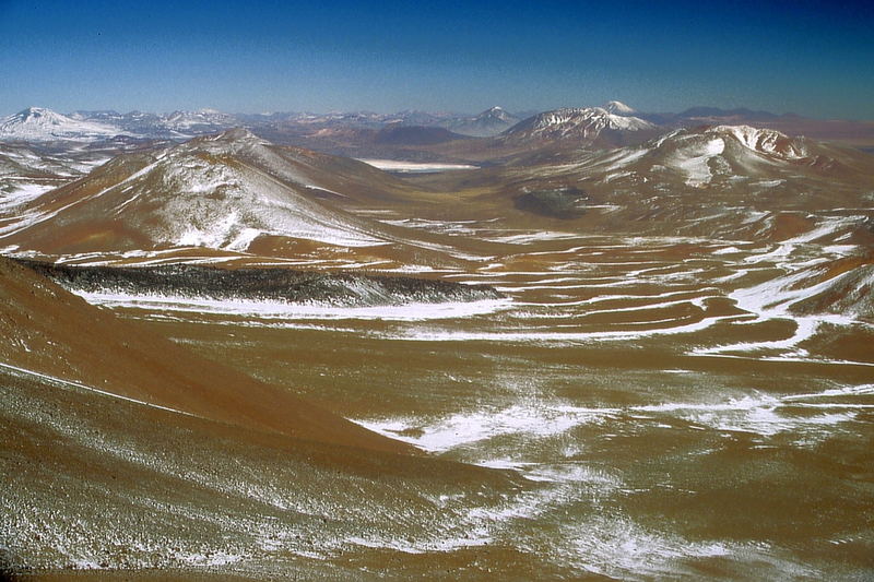 Ausblick am Llullaillaco-Westanstieg, ca. 5600m