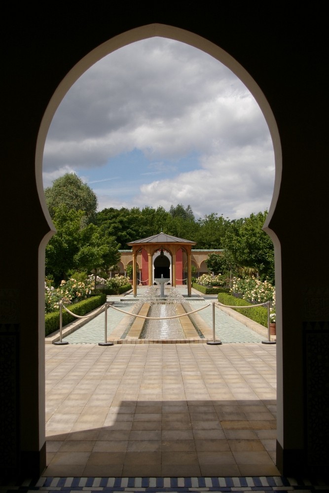 Ausblick auf den orient. Garten