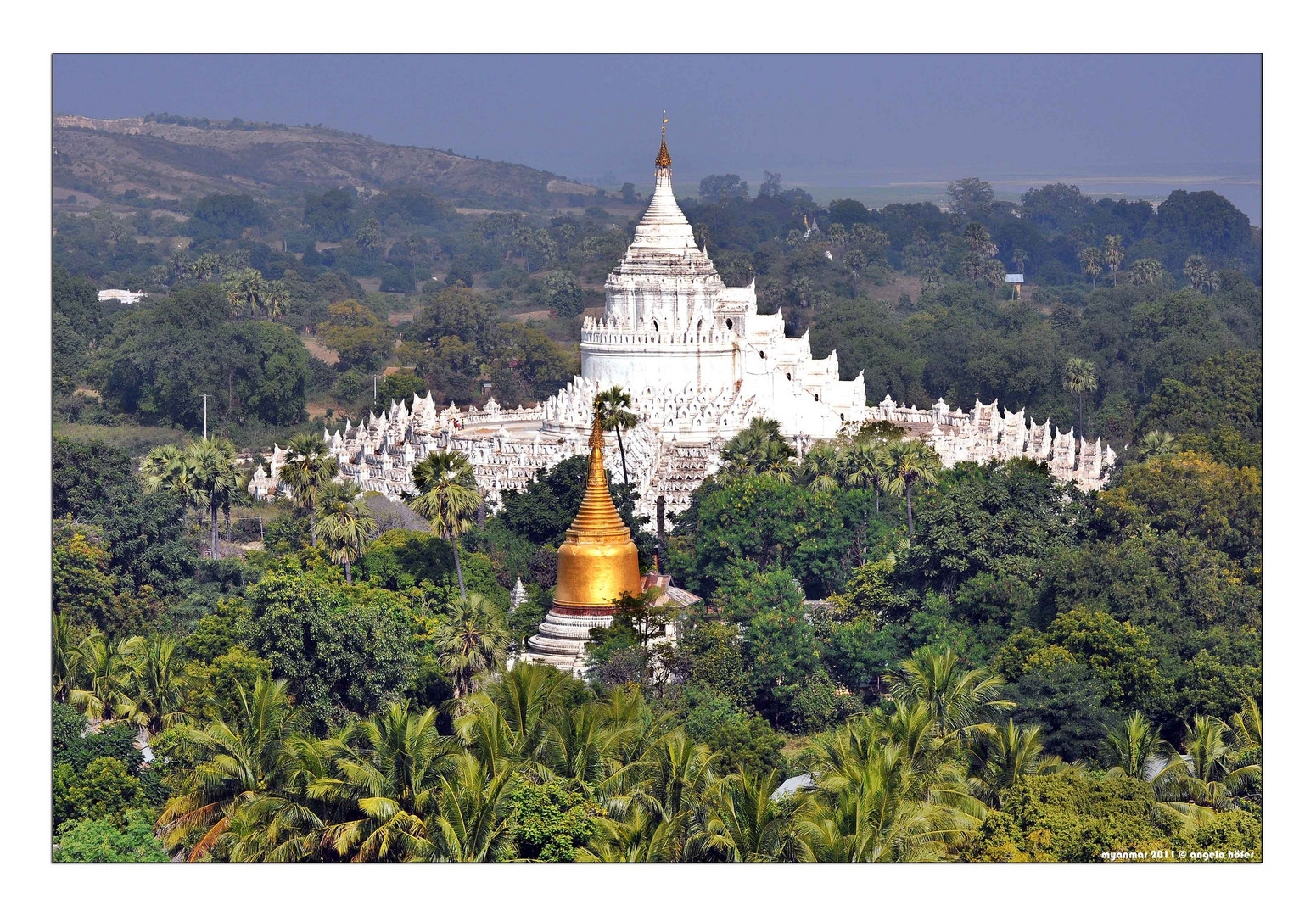 ausblick auf die Hsinphyumae Pagoda
