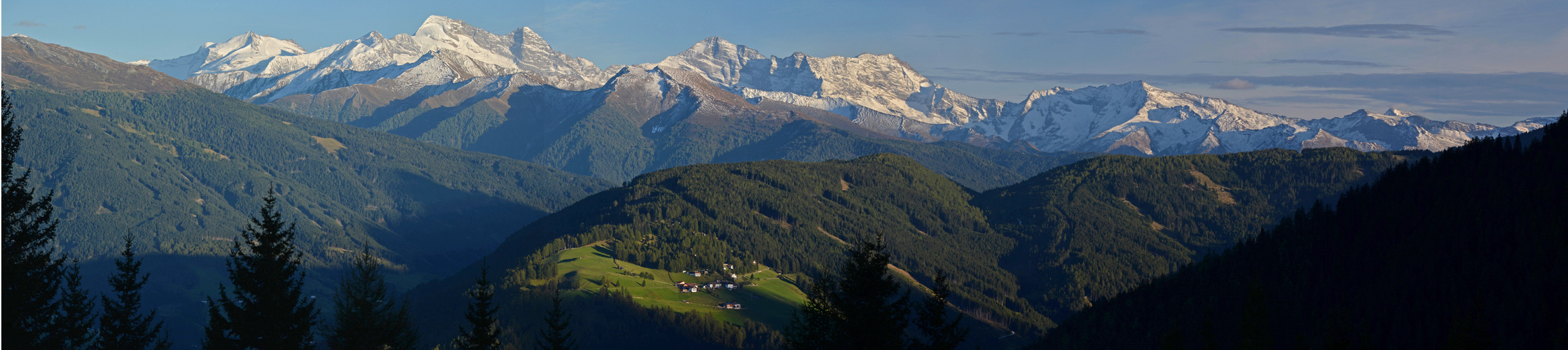 Ausblick auf Zillertaler Gipfel