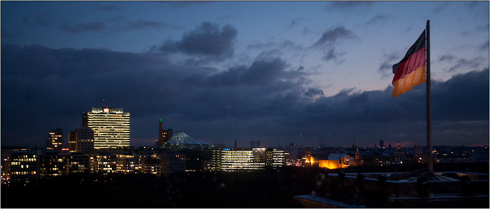 Ausblick aus dem Reichstag - dem Deutschen Volke