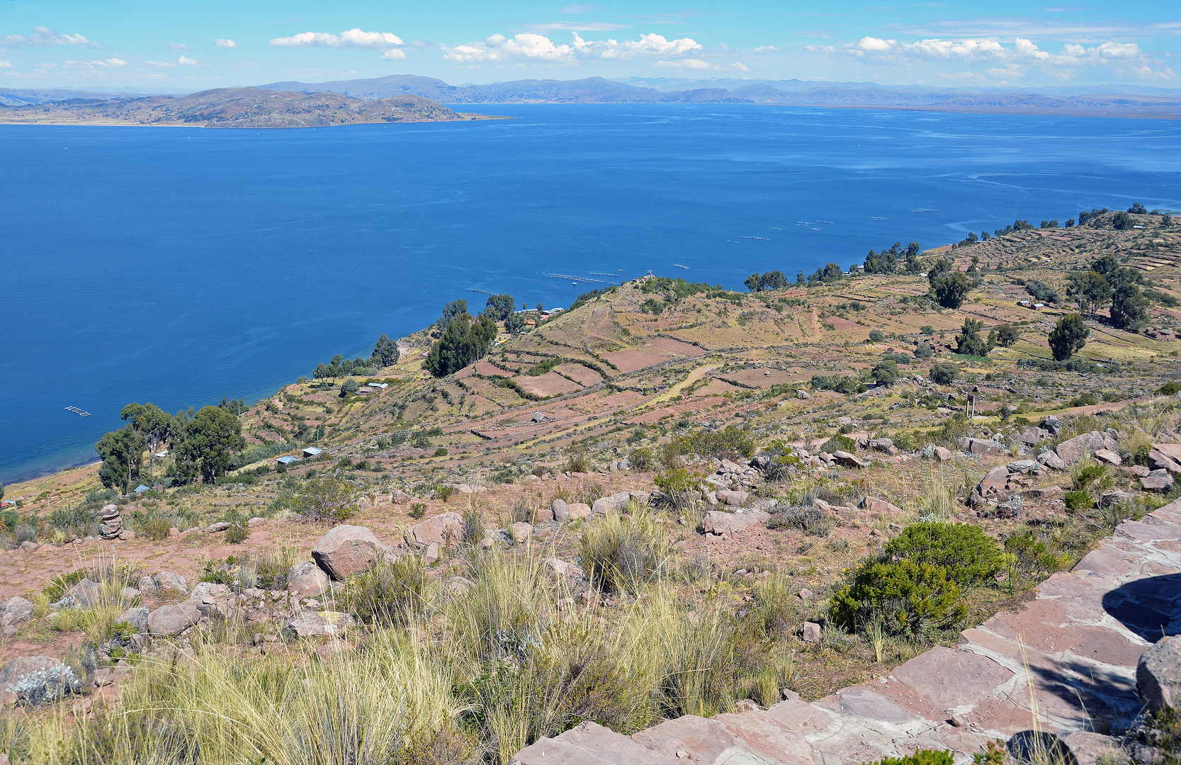 Ausblick beim Abstieg vom Carus mirador 