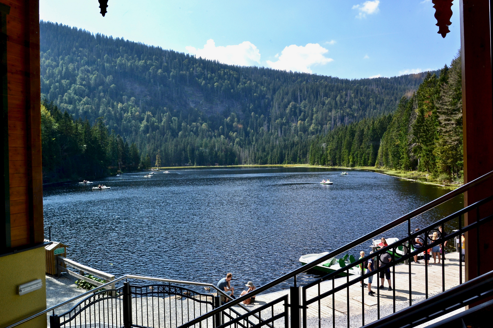 Ausblick beim Kaffeetrinken auf den Großen Arbersee…