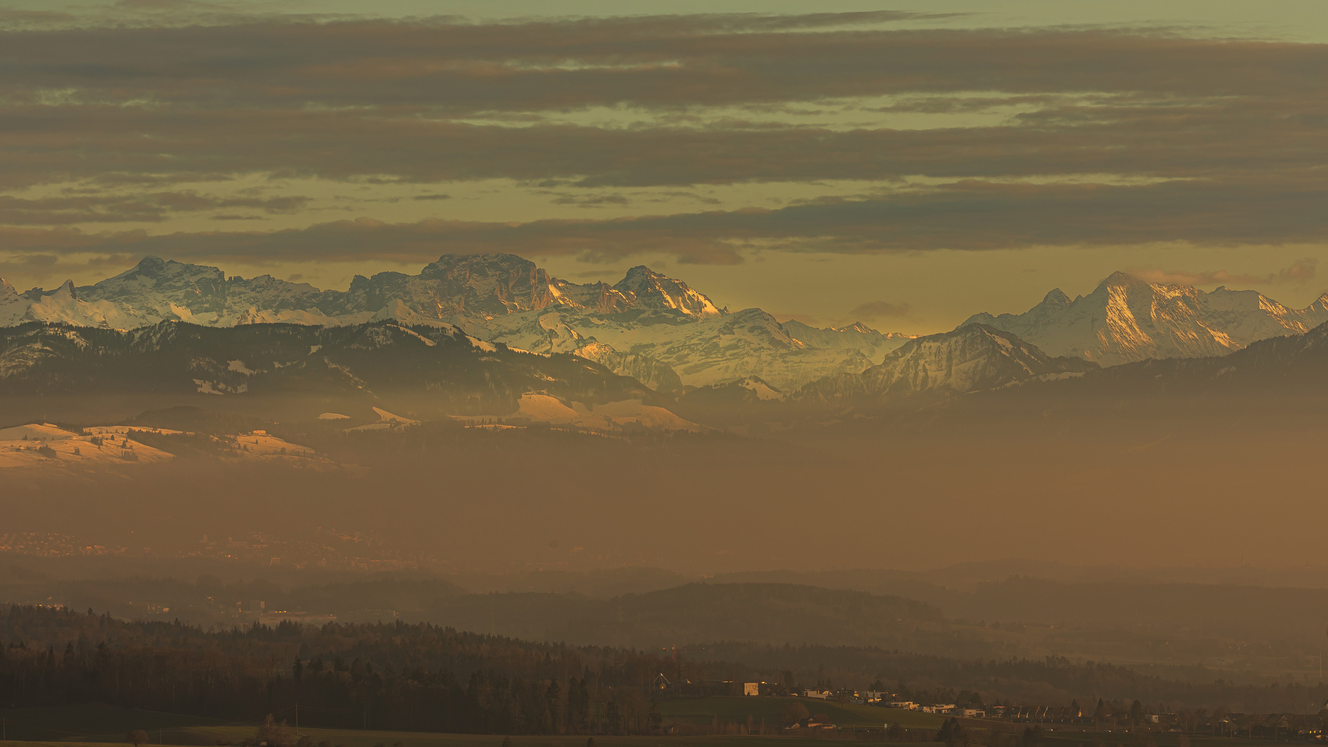 Ausblick in die Berner Alpen 