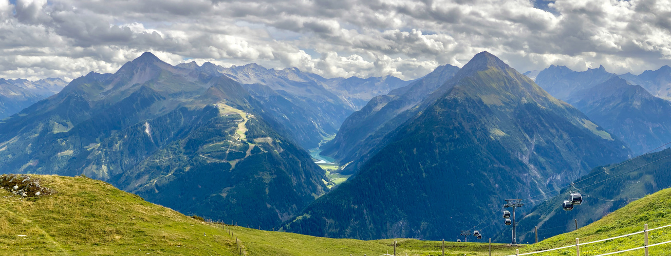 Ausblick ins Zillertal 