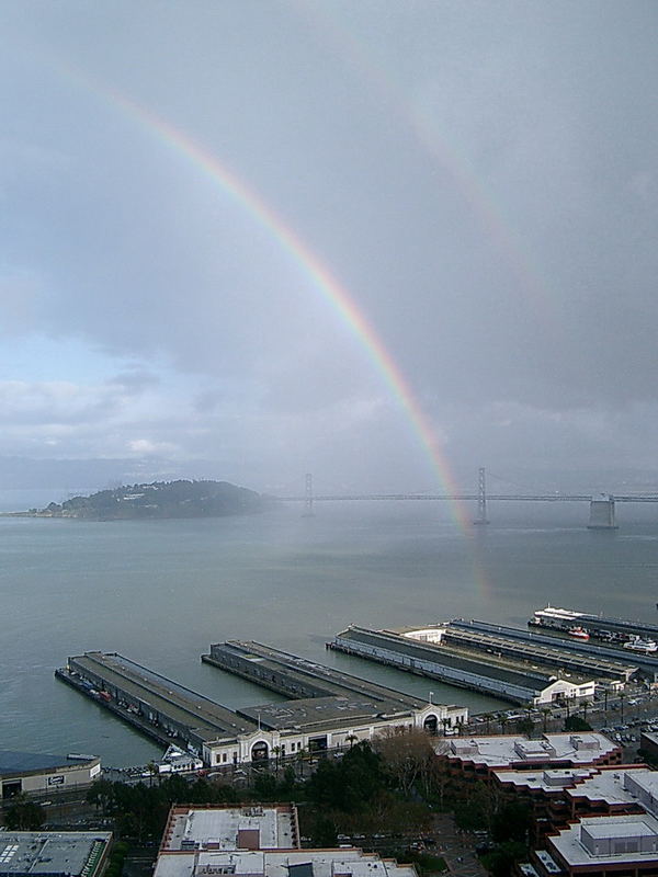 Ausblick mit Regenbogen