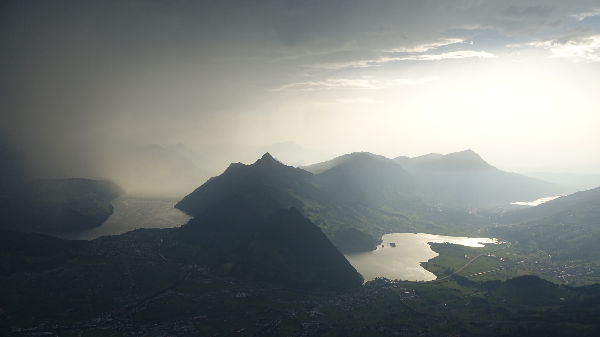 Ausblick nach Schwyz vom grossen Mythen